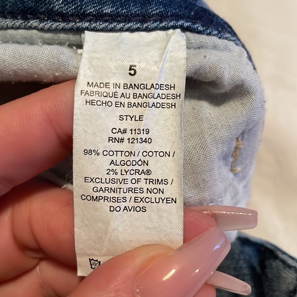 Garage Flirty jean shorts - Picture 4 of 4